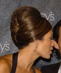 Jennifer Lopez Hairstyle - click to view hairstyle information