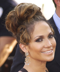 Jennifer Lopez Hairstyle - click to view hairstyle information