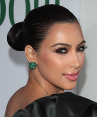 Kim Kardashian Hairstyle - click to view hairstyle information