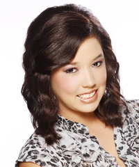 Casual Medium Wavy Hairstyle - click to view hairstyle information