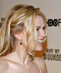 Anna Paquin Hairstyle - click to view hairstyle information