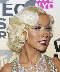 Christina Aguilera Hairstyle - click to view hairstyle information