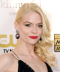 Jamie King Hairstyle - click to view hairstyle information