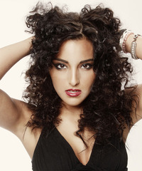 Casual Long Curly Hairstyle - click to view hairstyle information