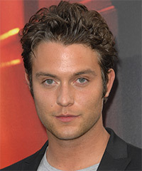 Chase Ryan Jeffery Hairstyle - click to view hairstyle information