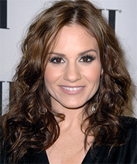 Kara DioGuardi Hairstyle - click to view hairstyle information
