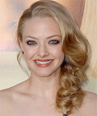 Amanda Seyfried Hairstyle - click to view hairstyle information