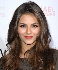 Types Hair Cuts on Victoria Justice S Style