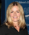 Elisabeth Shue Hairstyles