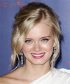 Sara Paxton Hairstyles