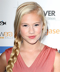 Danika Yarosh  Hairstyle - click to view hairstyle information