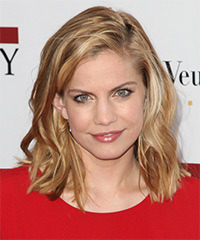 Anna Chlumsky Hairstyle - click to view hairstyle information