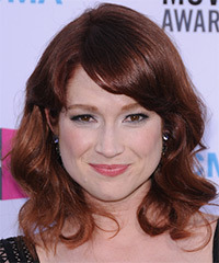 Ellie Kemper Hairstyle - click to view hairstyle information