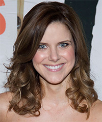 Elisabeth Hower Hairstyle - click to view hairstyle information