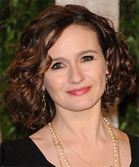 Emily Mortimer Hairstyle - click to view hairstyle information