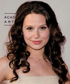 Katie Lowes Hairstyles