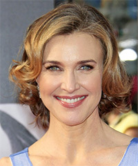 Brenda Strong Hairstyle - click to view hairstyle information