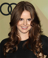 Claire Thomas  Hairstyle - click to view hairstyle information
