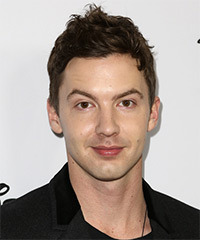 Erik Stocklin Hairstyle - click to view hairstyle information