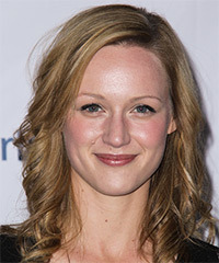 Kerry Bishe Hairstyle - click to view hairstyle information