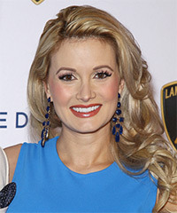 Holly Madison Hairstyle - click to view hairstyle information