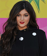 Kylie Jenner Hairstyle - click to view hairstyle information