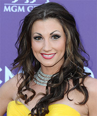 Danielle Peck Hairstyle - click to view hairstyle information