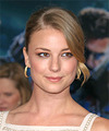 Emily VanCamp Hairstyles