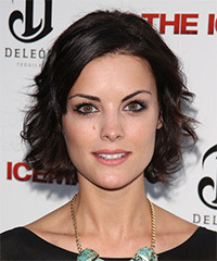 Jaimie Alexander Hairstyle - click to view hairstyle information