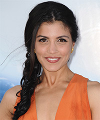 Nazneen Contractor Hairstyle - click to view hairstyle information