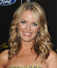 Brooke Anderson Hairstyle - click to view hairstyle information