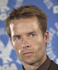 Guy Pearce Hairstyle - click to view hairstyle information