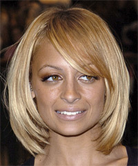 Nicole Richie Hairstyle - click to view hairstyle information