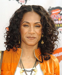 Jada Pinkett Smith Hairstyle - click to view hairstyle information