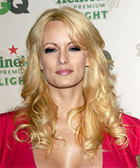 Stormy Daniels Hairstyle - click to view hairstyle information