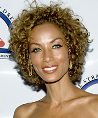 Casual Short Curly Hairstyle Casual Short Curly Hairstyle