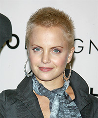 Mena Suvari Hairstyle - click to view hairstyle information