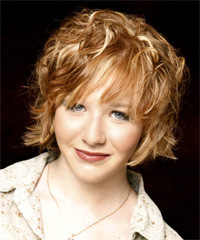 Casual Medium Wavy Hairstyle - click to view hairstyle information