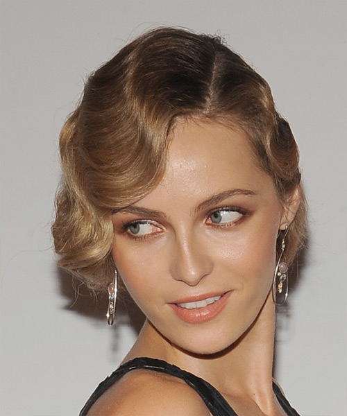 Valentina Zelyaeva Long Wavy Formal Updo with Finger Waves