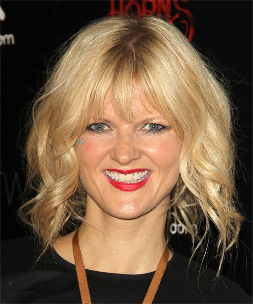 Arden Myrin Bob Hairstyle