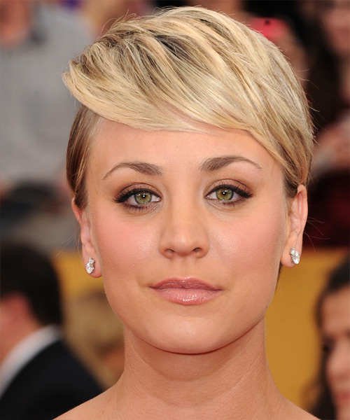 Kaley Cuoco Short Straight   Light Blonde