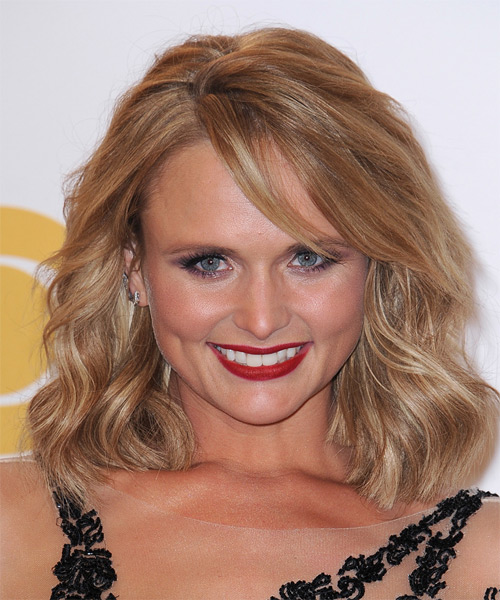 Miranda Lambert Medium Wavy    Copper Blonde   with Side Swept Bangs  and Light Blonde Highlights