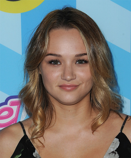 Hunter King Medium Wavy   Dark Blonde