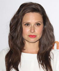 Katie Lowes Hairstyles