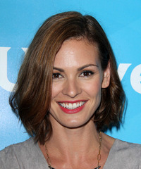 Daisy Betts Hairstyles