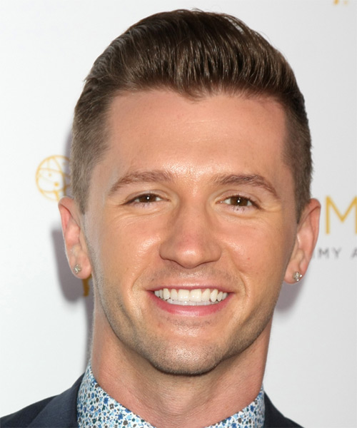 Travis Wall Short Straight    Chestnut Brunette   Hairstyle