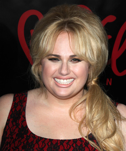 Rebel Wilson Long Straight Hairstyle with Layered Bangs