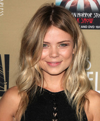 Kamilla Alnes Hairstyles