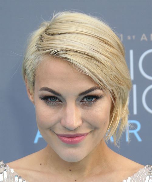 Erin Darling Short Straight     Hairstyle  