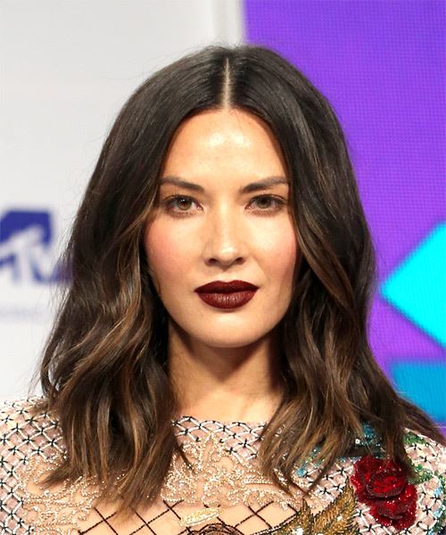 Olivia Munn Medium Straight   Dark Brunette Bob  Haircut   with  Brunette Highlights